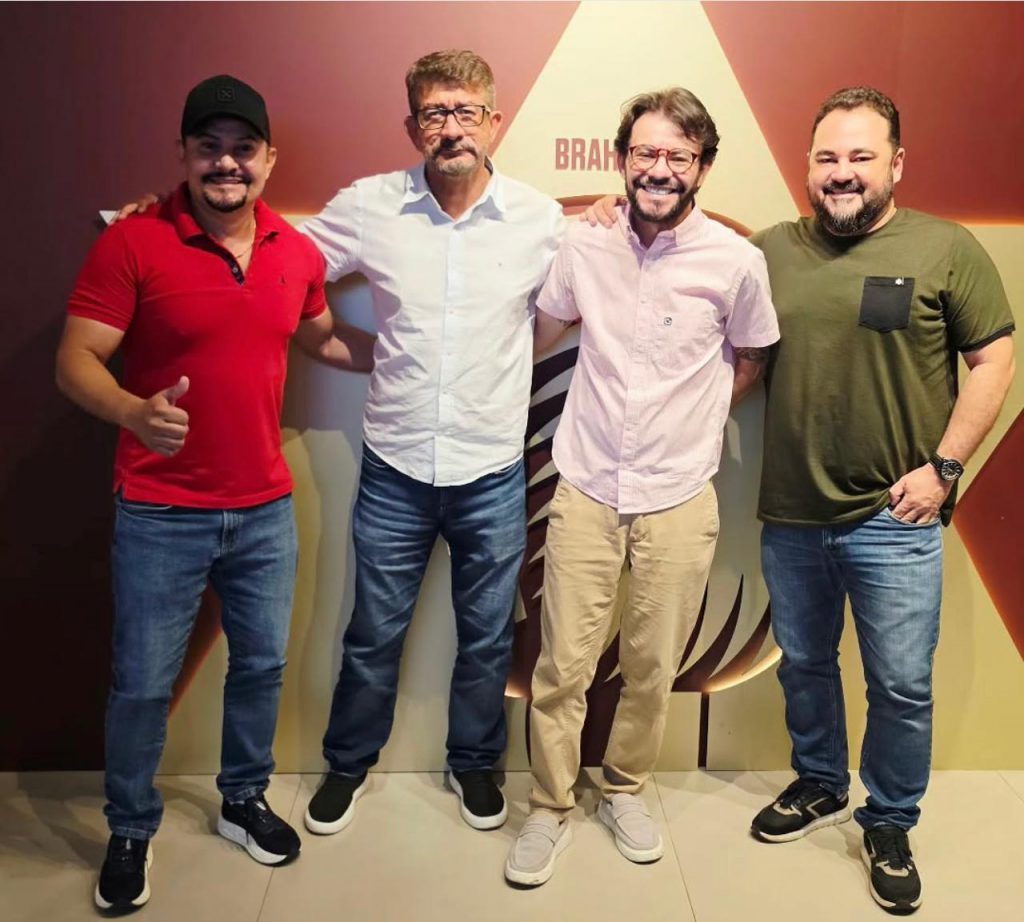 Juliano Reys, Devanilton Lira, Marcello Martins e Paulo Cesar Campos. 